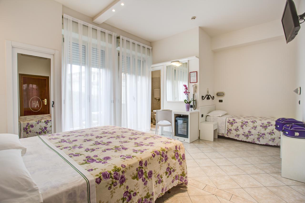 Ancora Hotel & Residence Cattolica Exterior foto